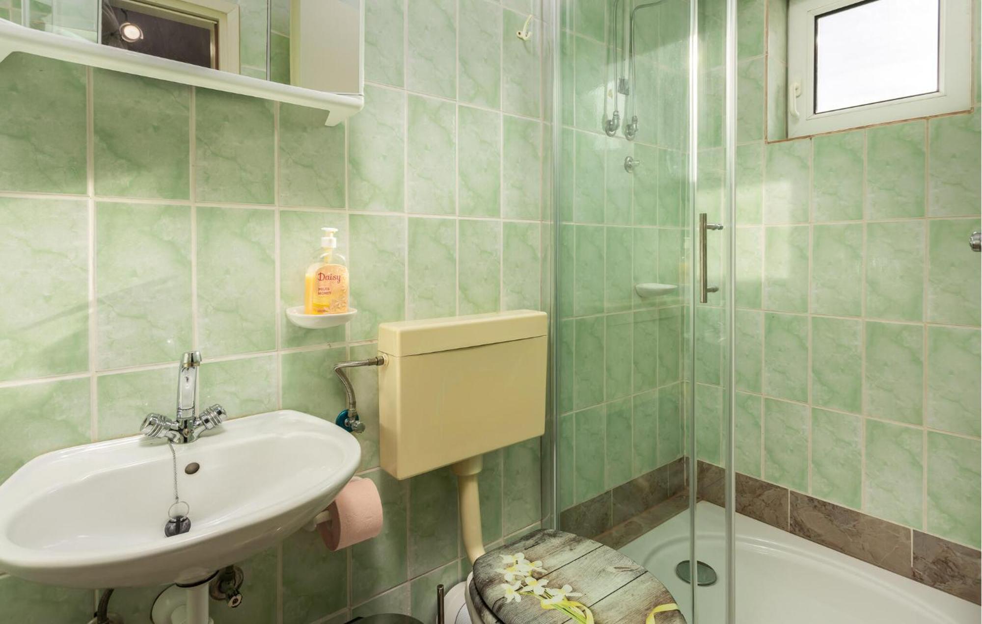 Awesome Apartment In Senj With Kitchen 外观 照片