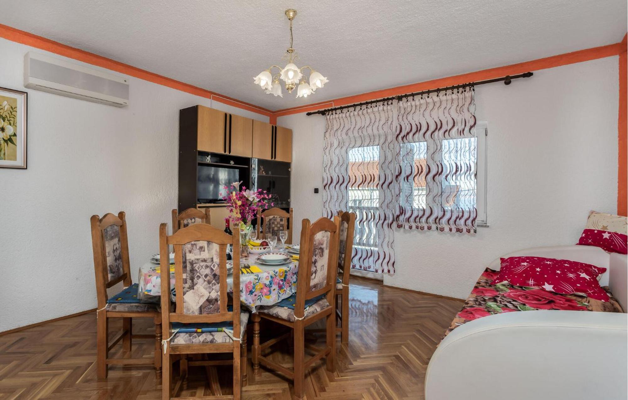 Awesome Apartment In Senj With Kitchen 外观 照片