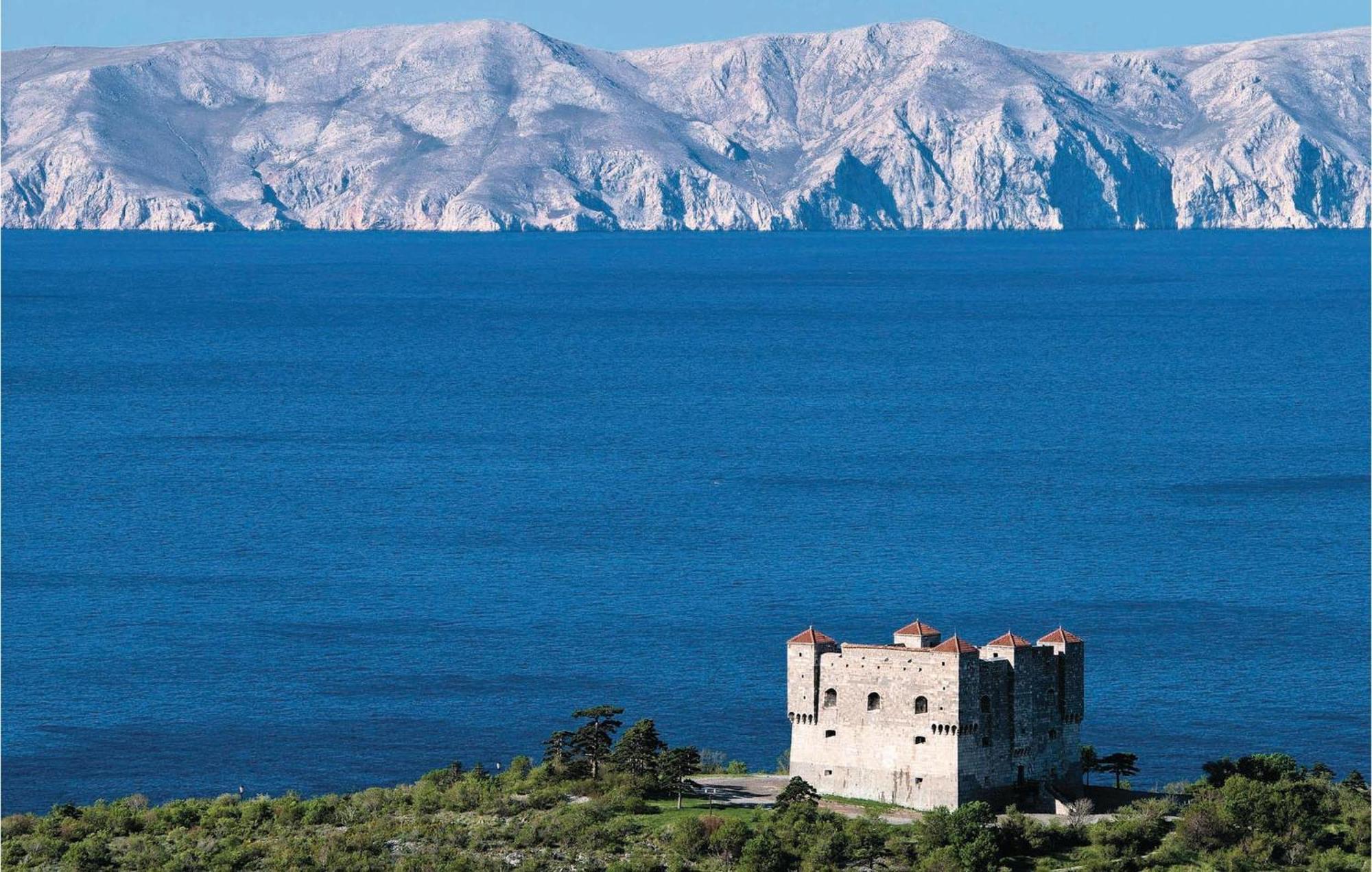 Awesome Apartment In Senj With Kitchen 外观 照片